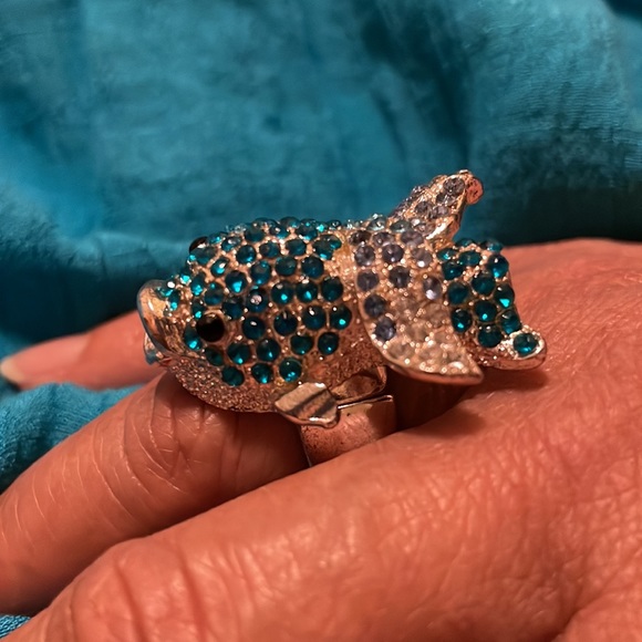 Silver and Gold Fish Rings - Picture 9 of 13